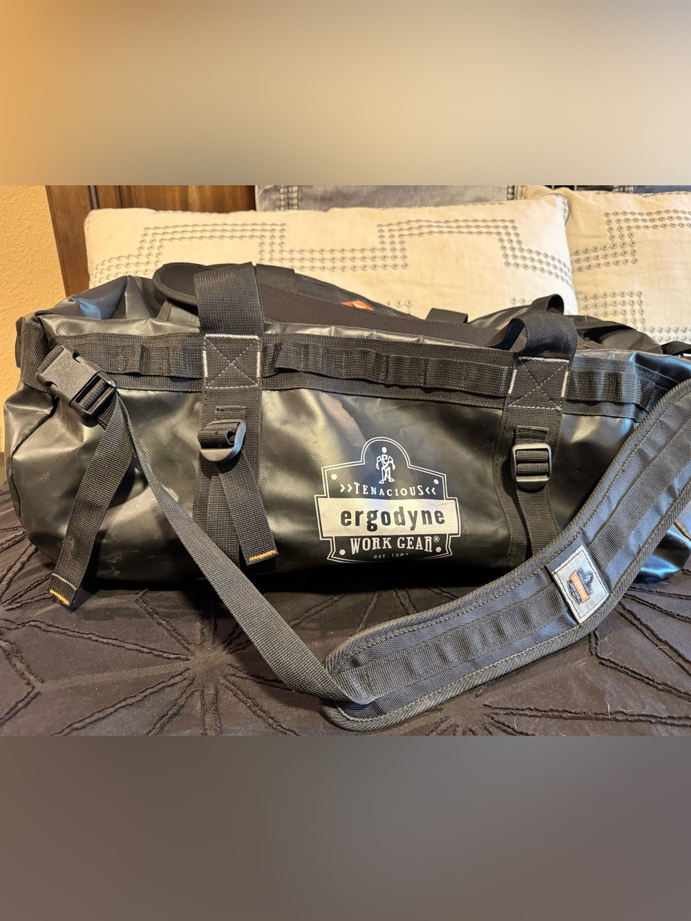 Arsenal 5030 23 in. Water Resistant Soft Sided Duffel Tool Bag - Small - Picture 8 of 8